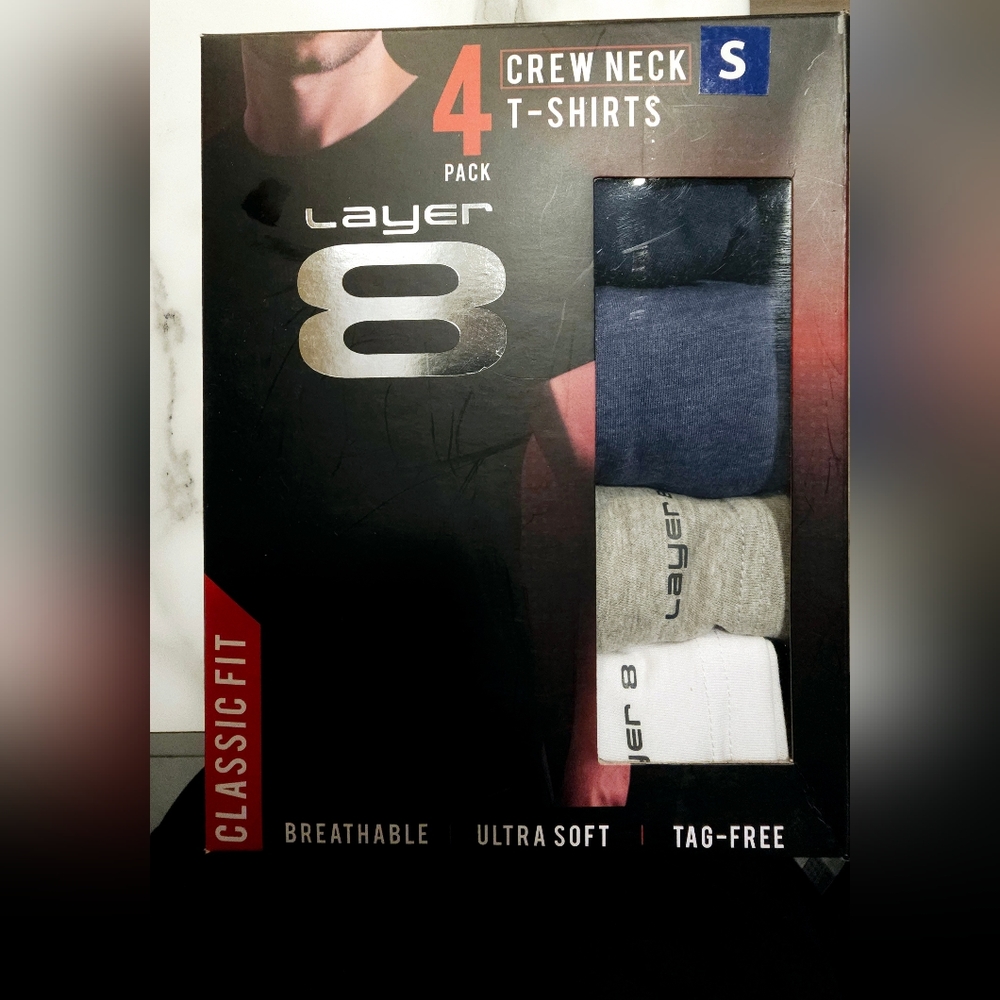 4 crew neck T shirts
